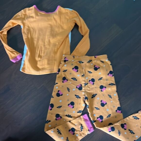 Halloween Disney pajamas - Picture 3 of 3